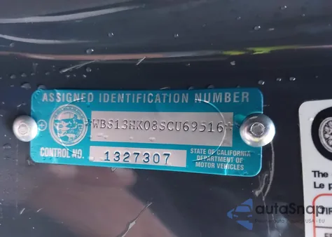 2025 BMW M4 z USA, uszkodzony, nr VIN WBS13HK08SCU69516